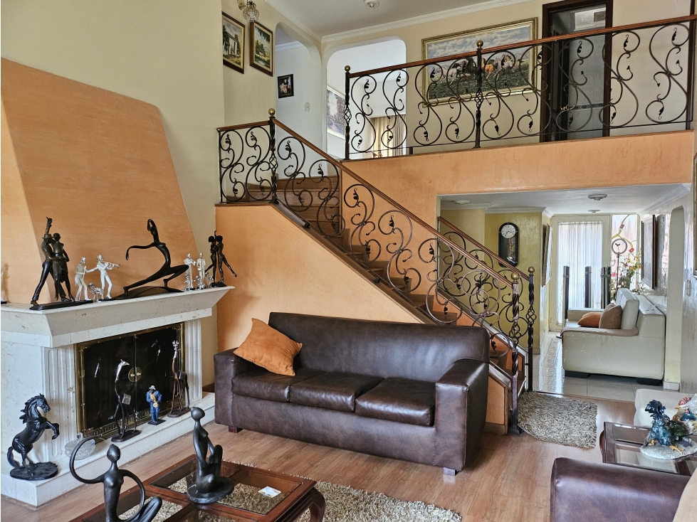 Amplia casa familiar en venta Cedro Bolivar /lote para construir
