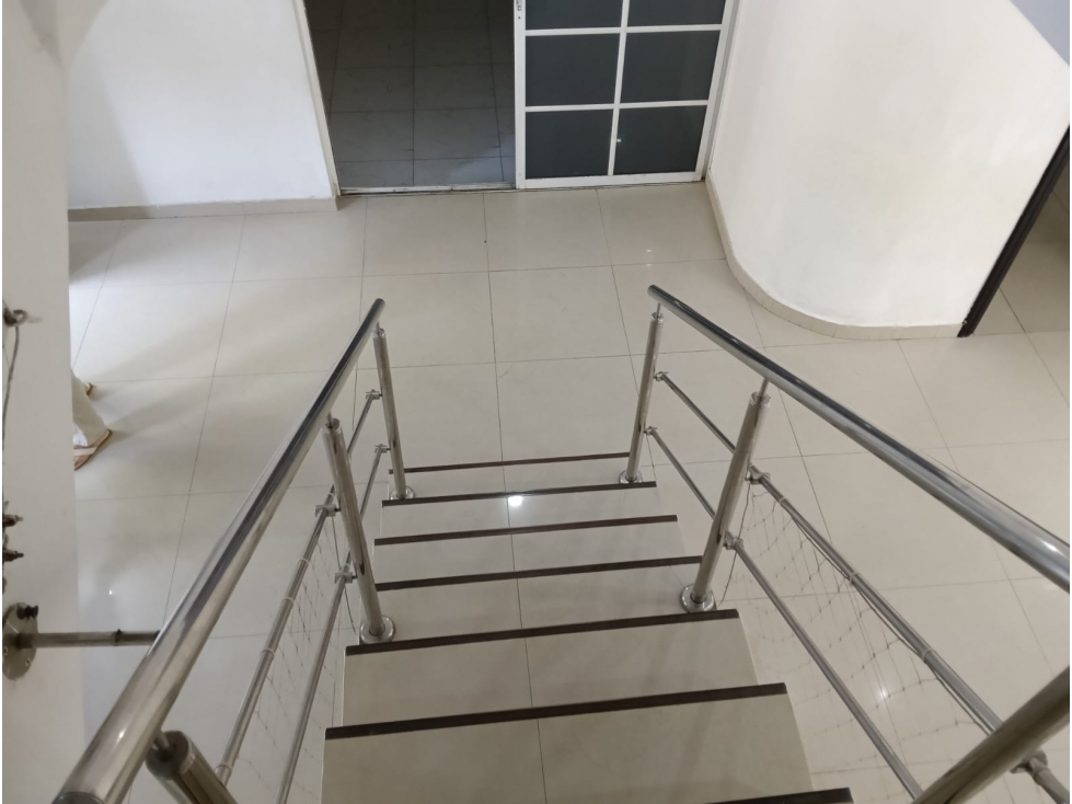 VENTA CASA EN VILLA CAROLINA 114 MTS 4 HABITACIONES DOS PISOS - 4