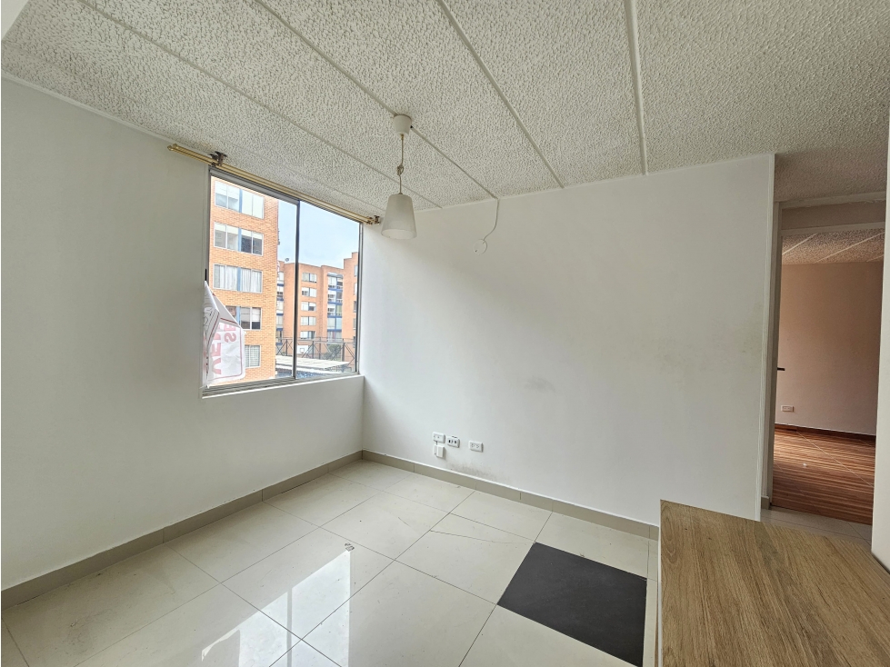 SE VENDE APARTAMENTO EN GRAN GRANADA - ENGATIVA - 4