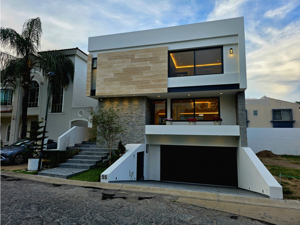 Casa en Jardin Real - 2
