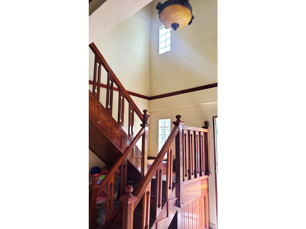 Espaciosa Casa Unifamiliar en Altos de Cerro Azul — foto 6