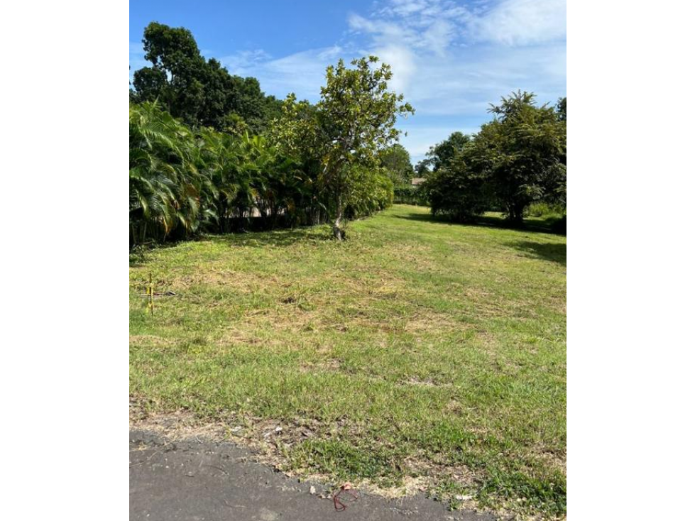 Se vende terreno - Club del Golf en Coronado