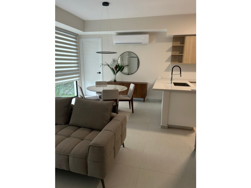 Se alquila apartamento en Santa María