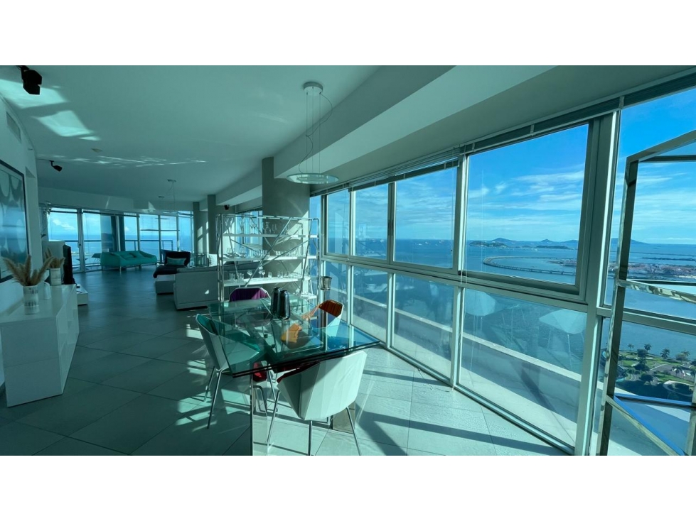 Se vende hermoso apartamento en Avenida Balboa - 2