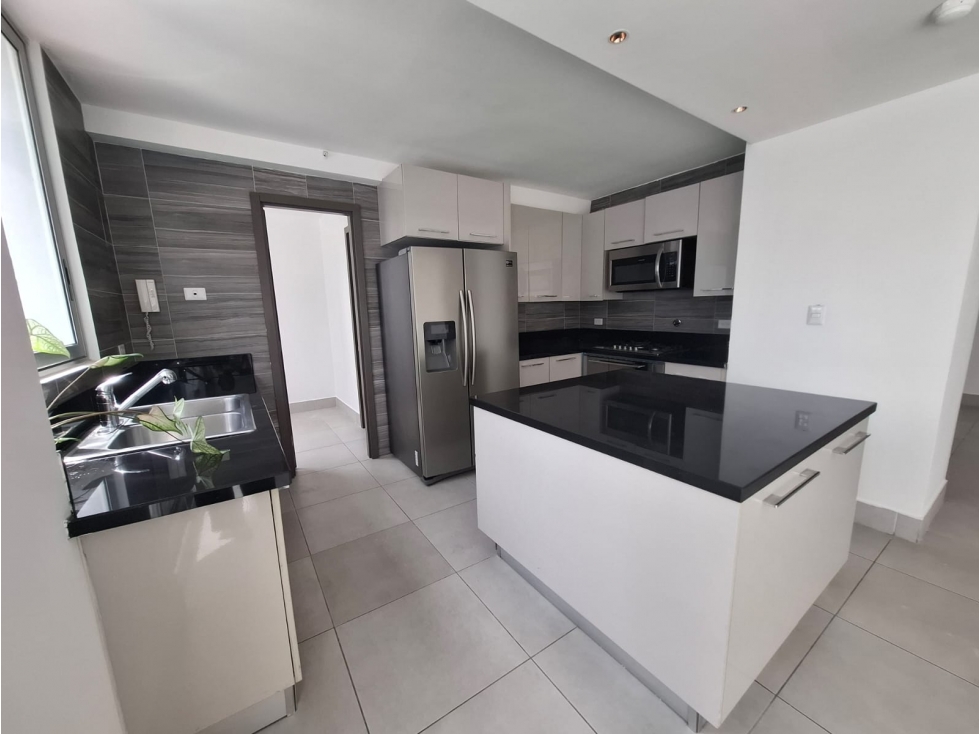 Obarrio se alquila hermoso apartamento