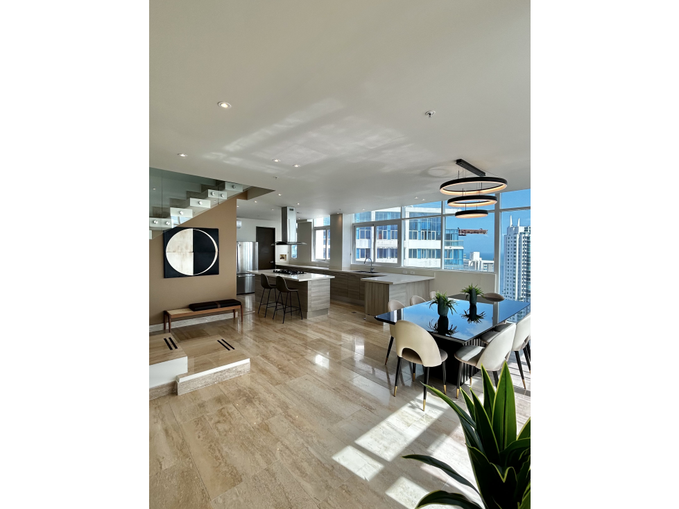 Se alquila apartamento en Costa del Este