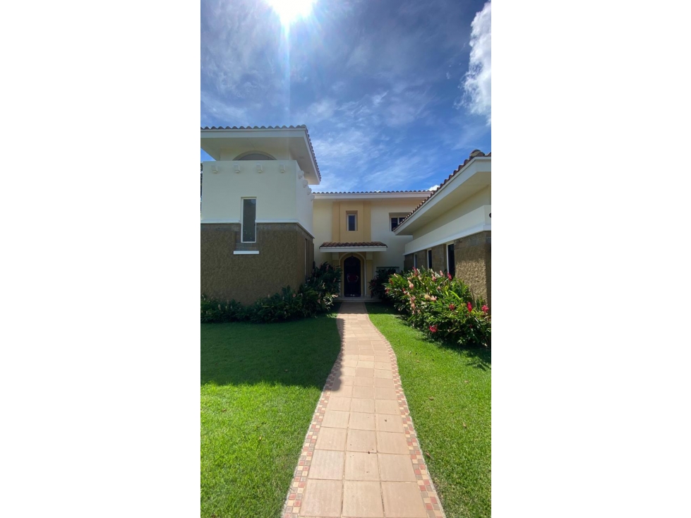 Se vende hermosa residencia en Tucan Country Club & Residences — foto 2