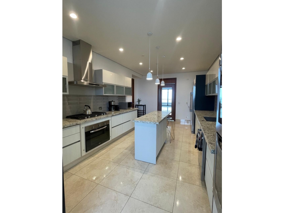 Costa del Este se vende o alquila hermoso apartamento amoblado