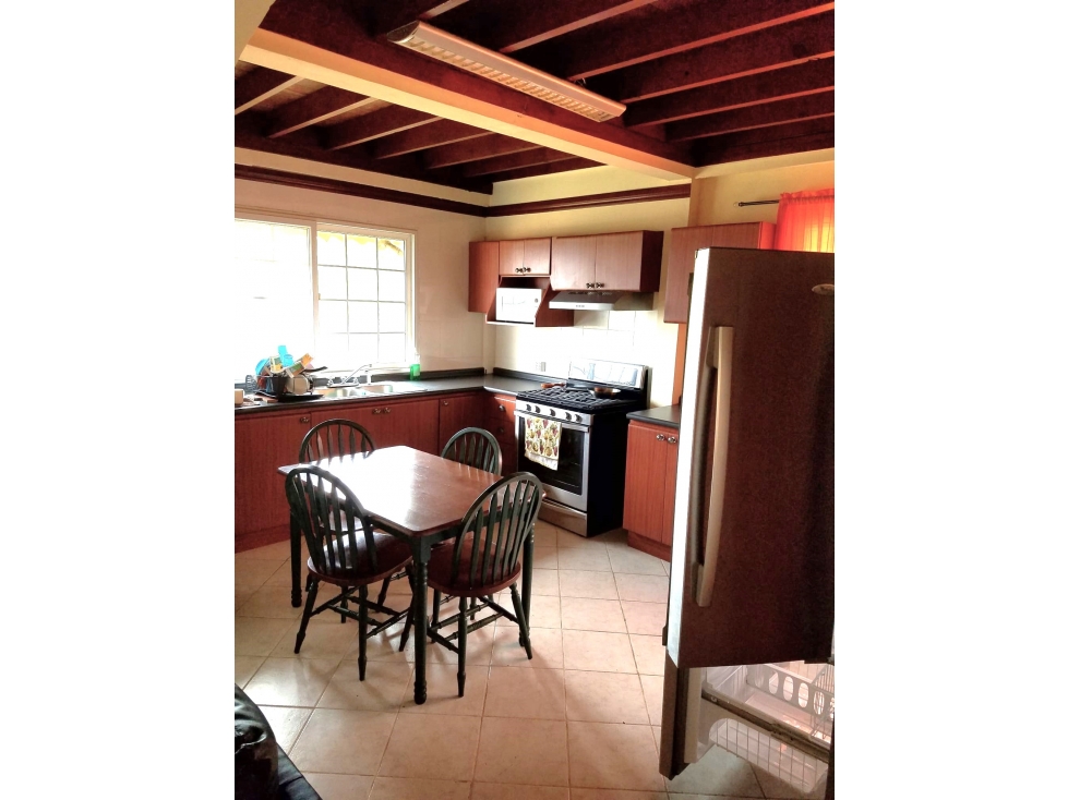 Espaciosa Casa Unifamiliar en Altos de Cerro Azul — foto 2