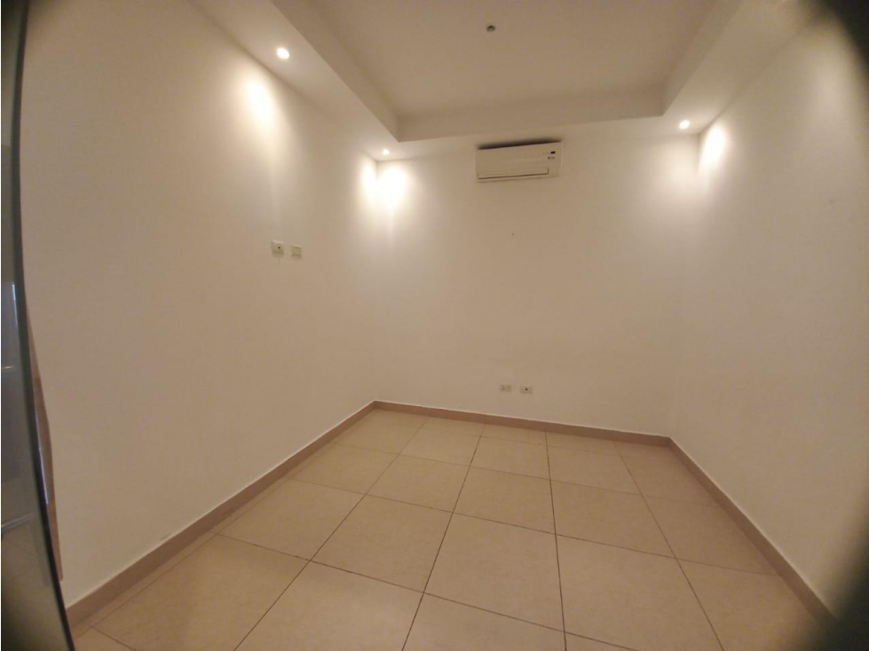 Se alquila apartamento en Avenida Balboa — foto 6