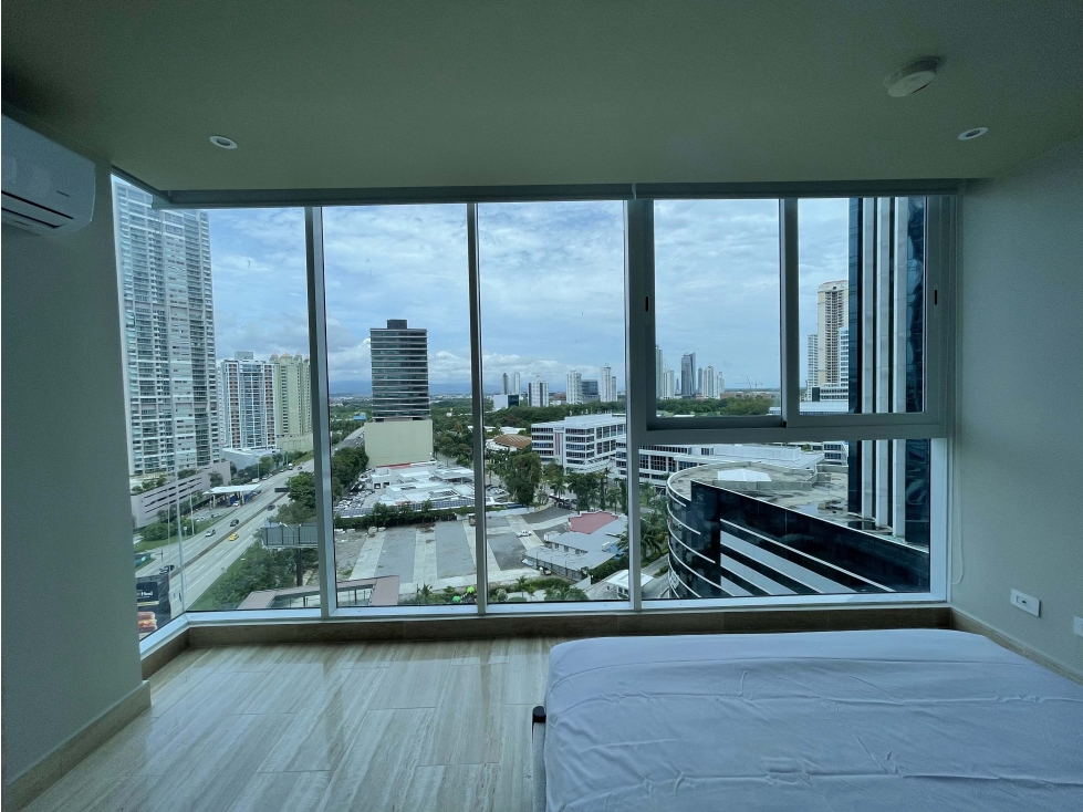 Se alquila apartamento en Costa del Este