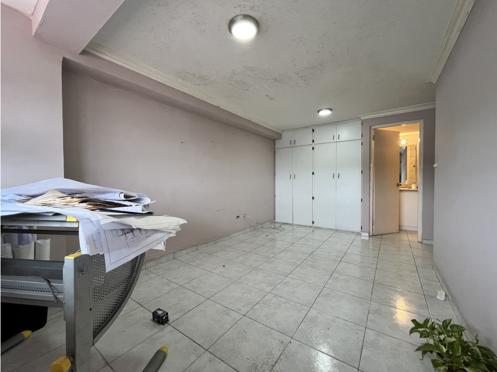 Se vende apartamento en La Alameda — foto 2