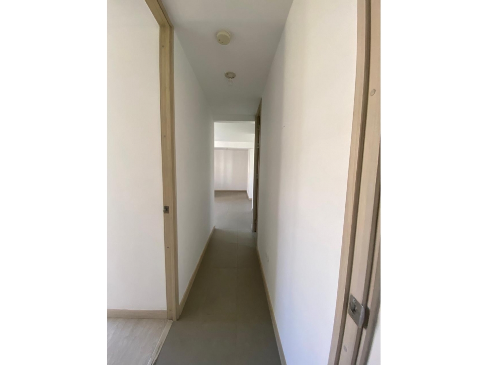 APARTAMENTO PARA ARRIENDO EN LA LOMA DE LOS BERNAL MEDELLÍN — foto 5