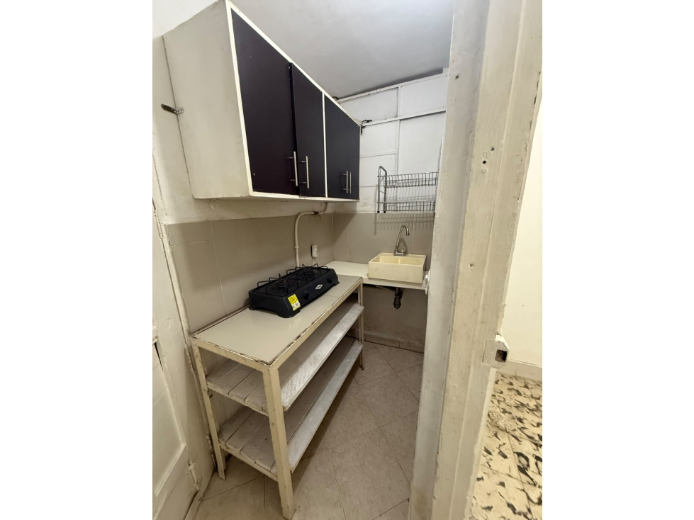 APARTA ESTUDIO EN ARRIENDO EN ARANJUEZ MEDELLÍN