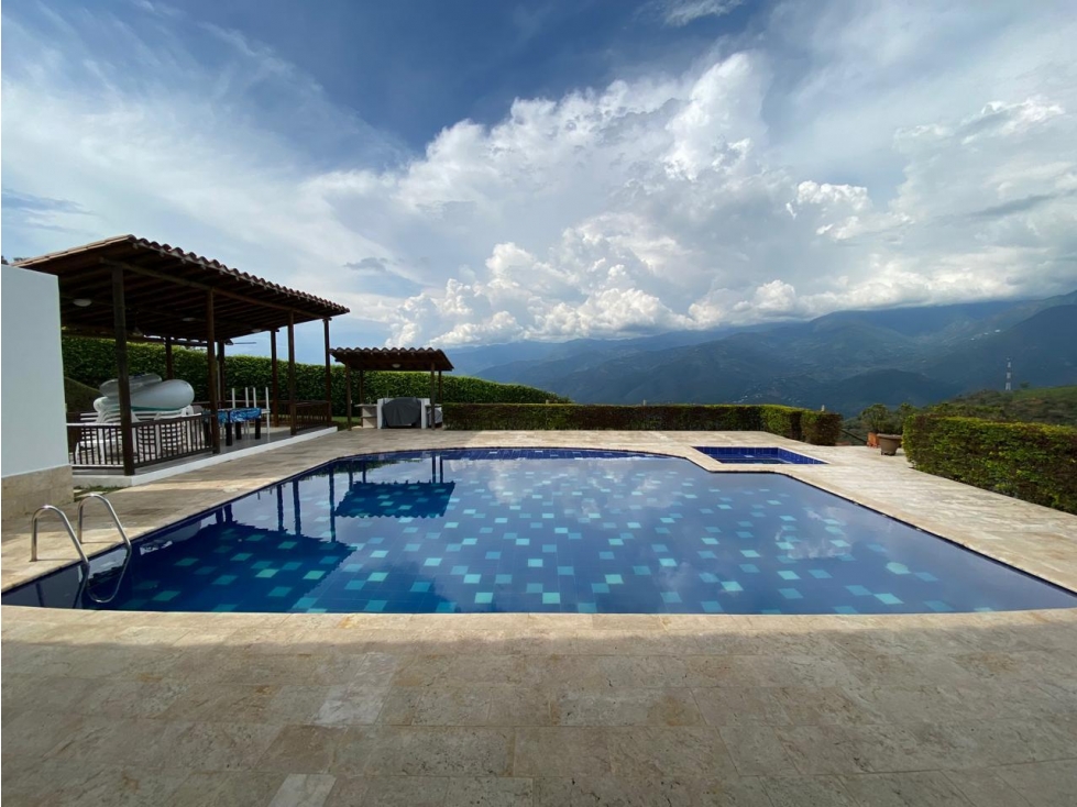 ESPECTACULAR FINCA EN VENTA EN SAN JERÓNIMO ¡A PUERTA CERRADA! — foto 2