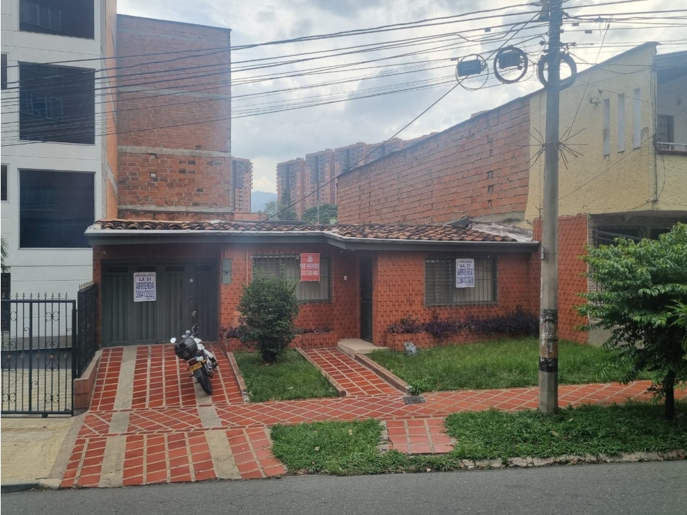 CASA PARA ARRIENDO EN CALSANZ MEDELLÍN