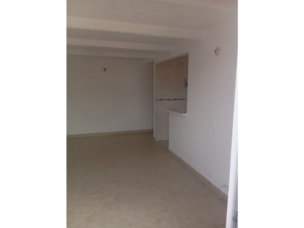 APARTAMENTO PARA ARRIENDO EN LOS COLORES MEDELLÍN — foto 3