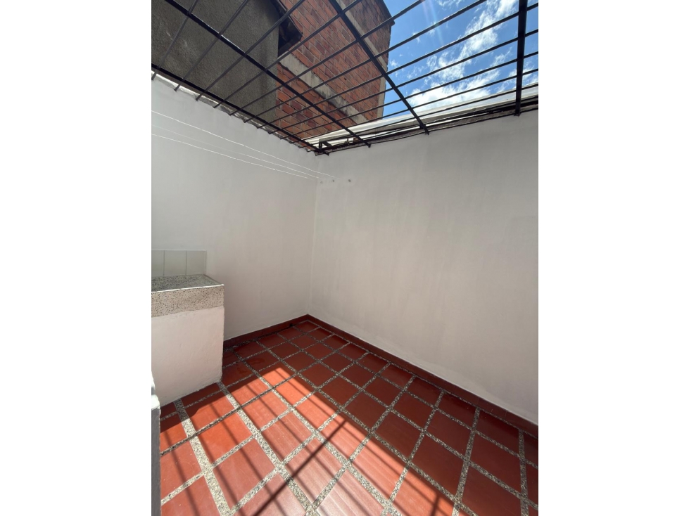 APARTAMENTO PARA ARRIENDO EN ESTADIO — foto 4