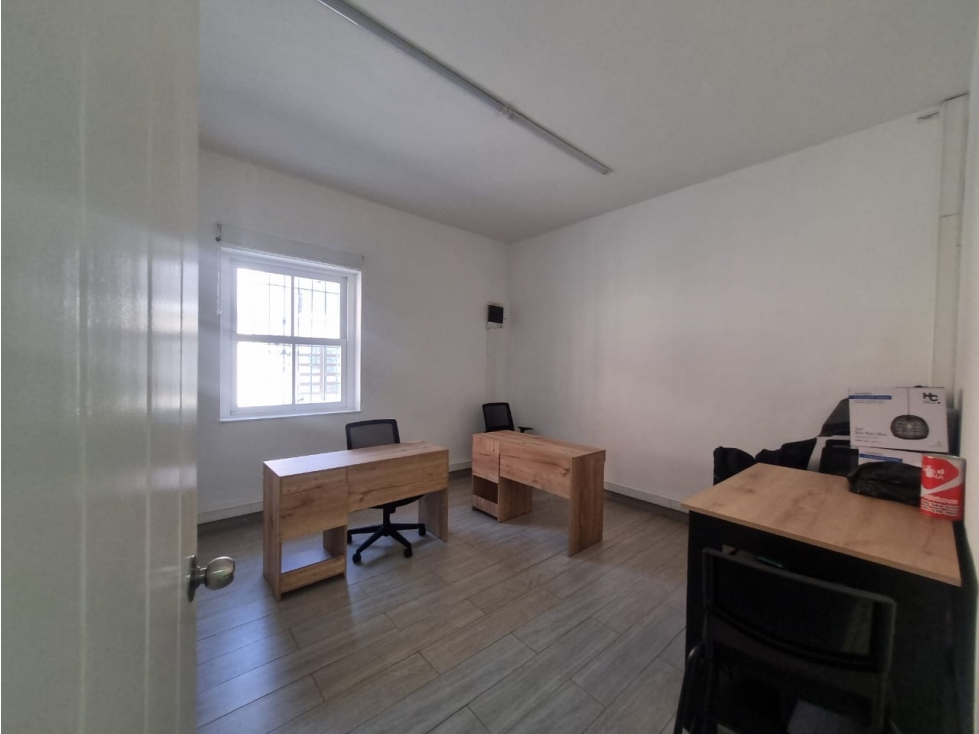 OFICINA PARA ARRIENDO EN EL CENTRO DE MEDELLÍN