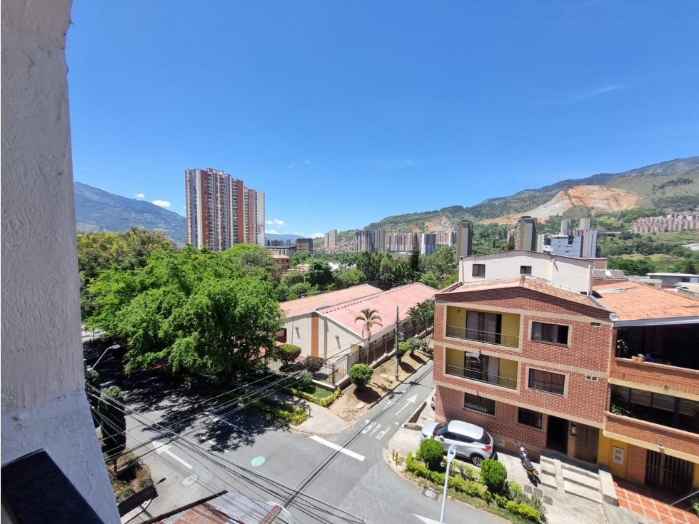Apartamento en venta de 97m² 4to piso en Cabañitas — foto 6