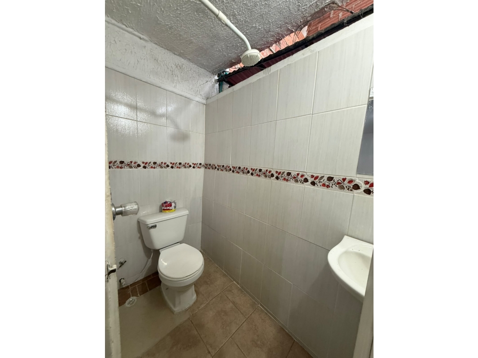 APARTA ESTUDIO EN ARRIENDO EN ARANJUEZ MEDELLÍN — foto 4