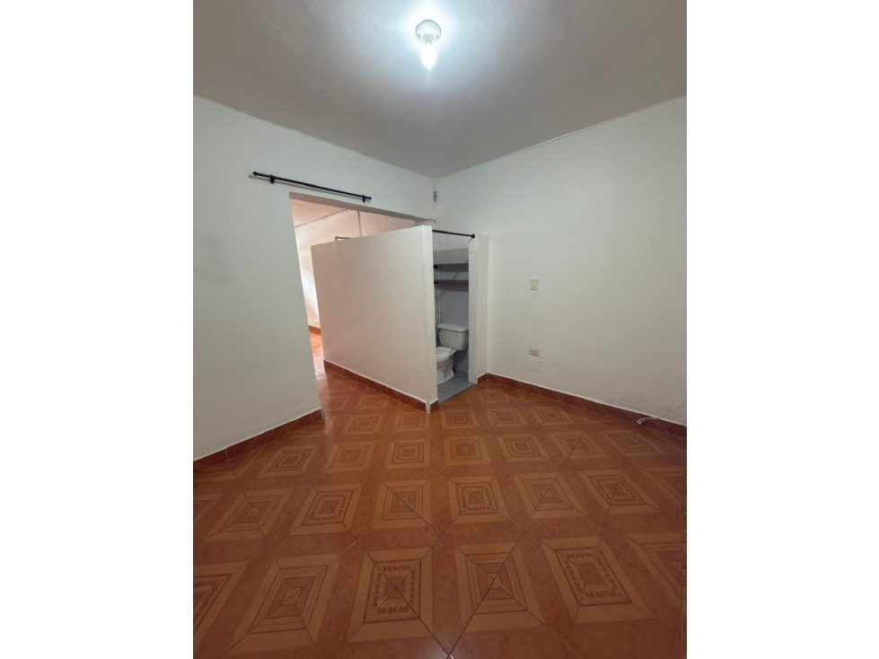 APARTAMENTO PARA ARRIENDO EN MANRIQUE — foto 4
