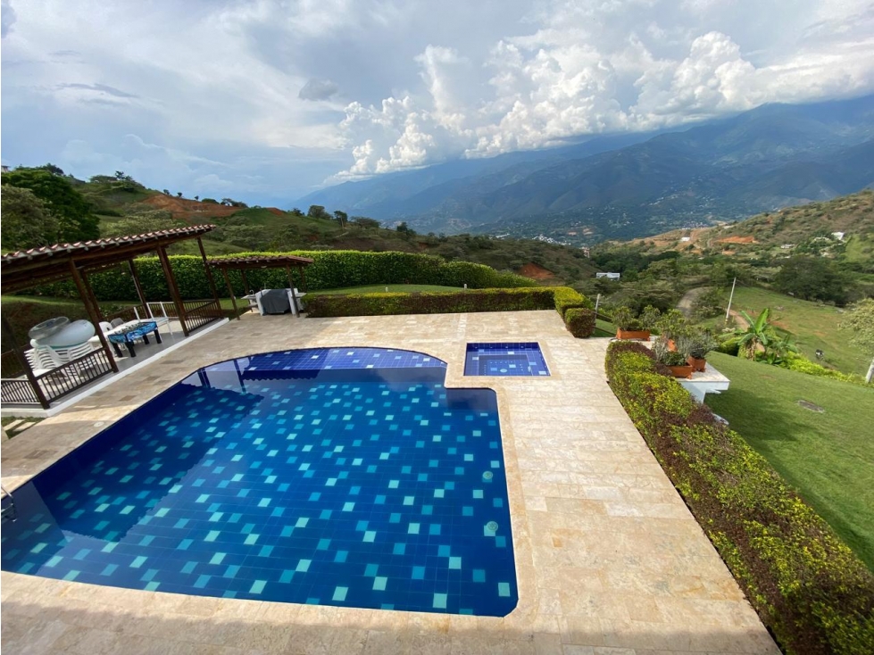ESPECTACULAR FINCA EN VENTA EN SAN JERÓNIMO ¡A PUERTA CERRADA! — foto 3