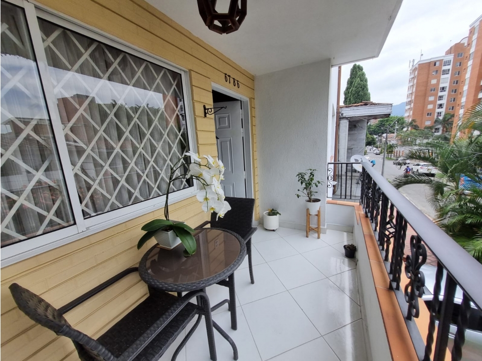 Apartamento en venta en Estadio Suramericana 2do piso 200 mt² — foto 2