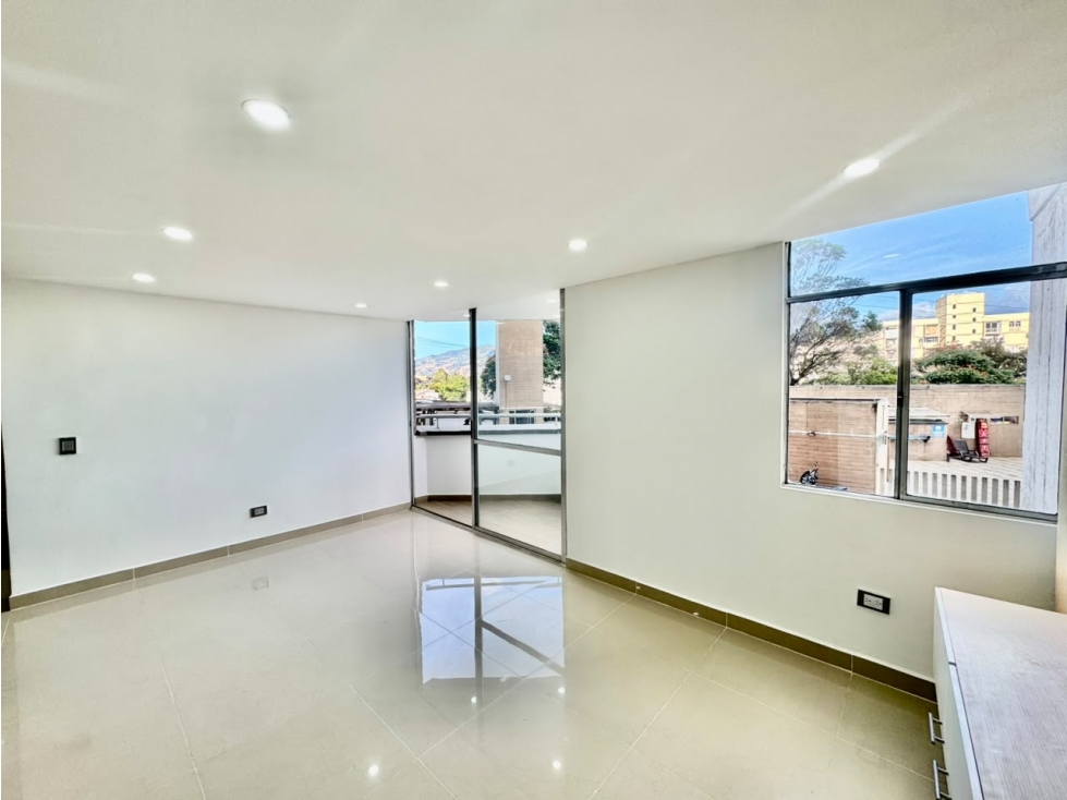 APARTAMENTO PARA VENTA EN CALASANZ PARTE MEDIA