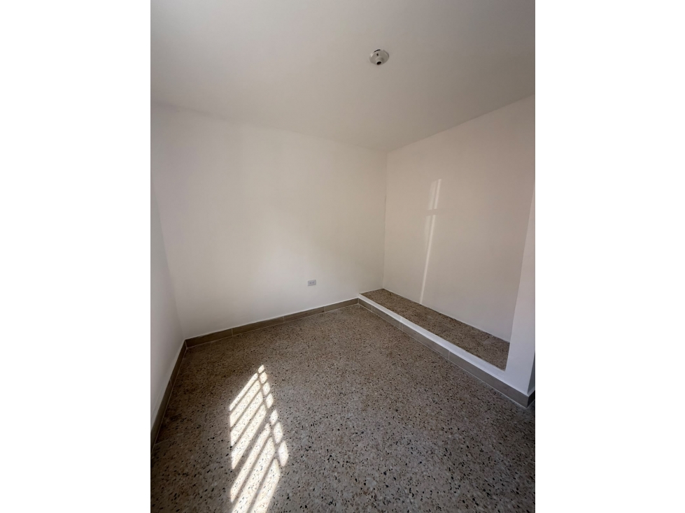 APARTAMENTO PARA ARRIENDO EN ROBLEDO AURES — foto 4