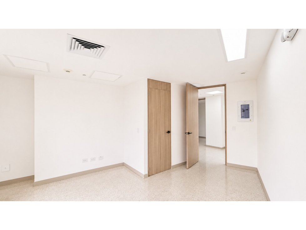CONSULTORIO EN VENTA TORRE MEDICA METROPOLITAN - 4