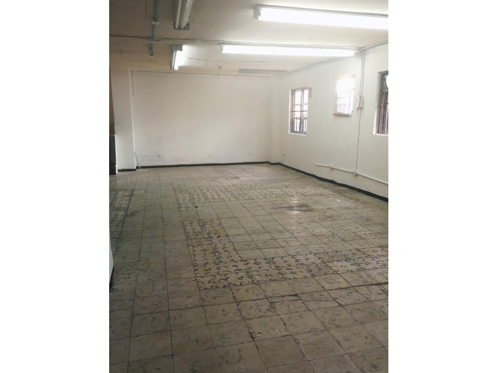 En venta local comercial/bodega en el centro de Medellin 94 mt² — foto 5