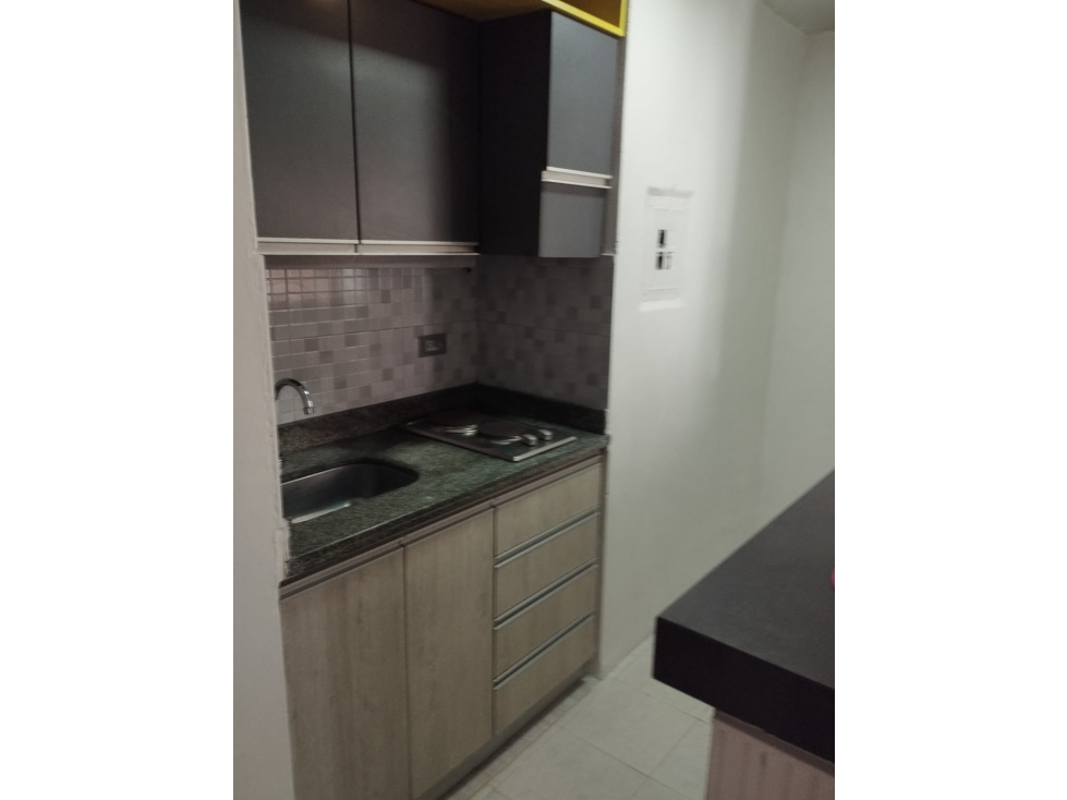 APARTA ESTUDIO PARA ARRIENDO EN LA AVENIDA ORIENTAL MEDELLIN — foto 5