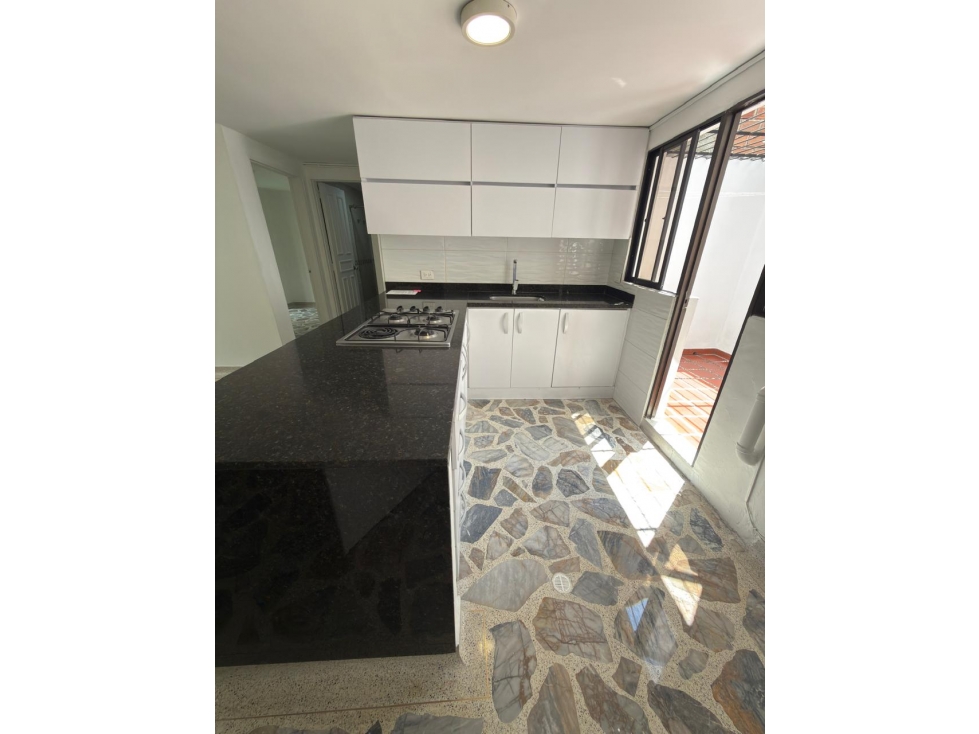 APARTAMENTO PARA ARRIENDO EN ESTADIO — foto 2