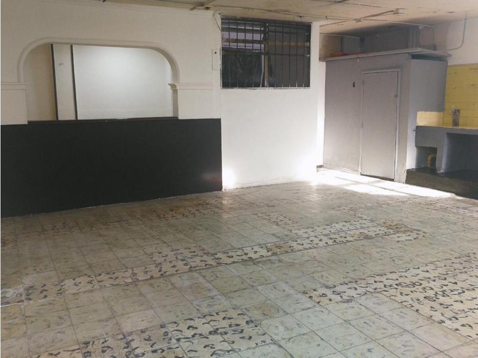 En venta local comercial/bodega en el centro de Medellin 94 mt²