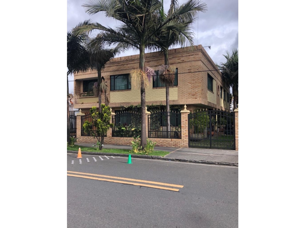 CASA BARRIO TIERRA LINDA (bf)