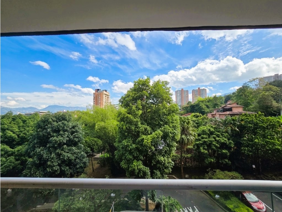 Apartamento en Arriendo Loma del Esmeraldal Envigado 68,8 m² — foto 3