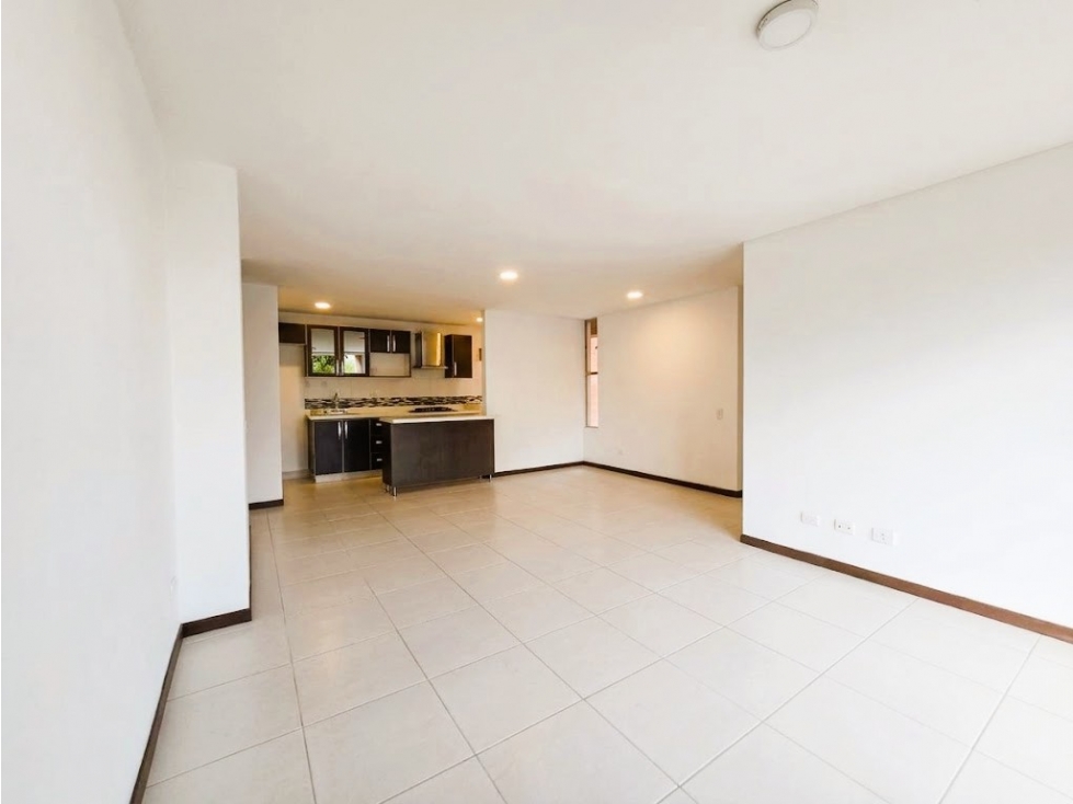 Apartamento en Arriendo Loma del Esmeraldal Envigado 68,8 m² — foto 2