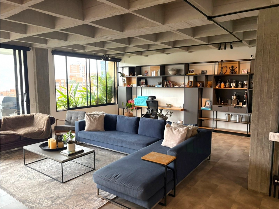 Venta | Apto remodelado estilo industrial en El Poblado - 230 m²