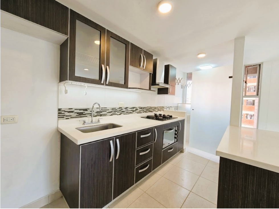 Apartamento en Arriendo Loma del Esmeraldal Envigado 68,8 m² — foto 6