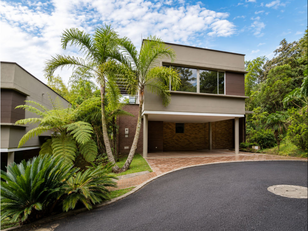 Envigado Unidad cerrada | Lote independiente | 337,95 m²
