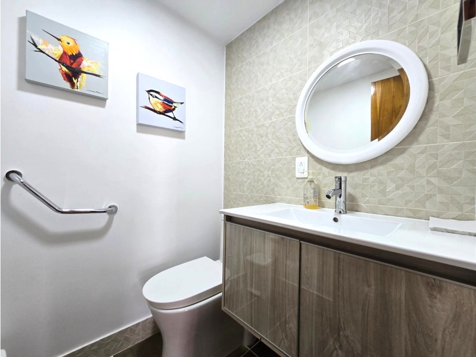 Arrienda en Loma del Chocho | Amplios espacios y excelente ubicación — foto 3