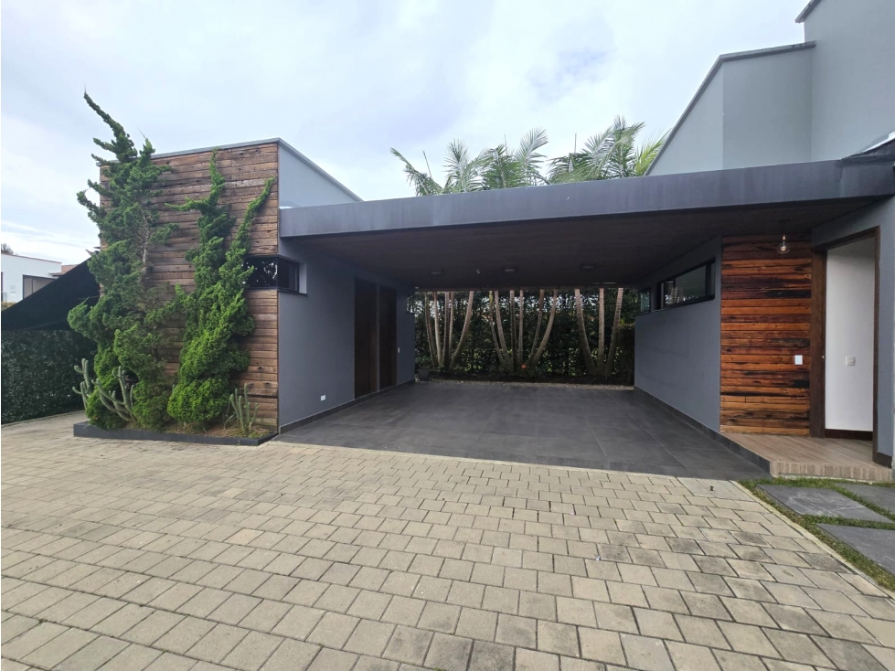 Casa en venta de 1 nivel, 3 alcobas en unidad cerrada - Llanogrande
