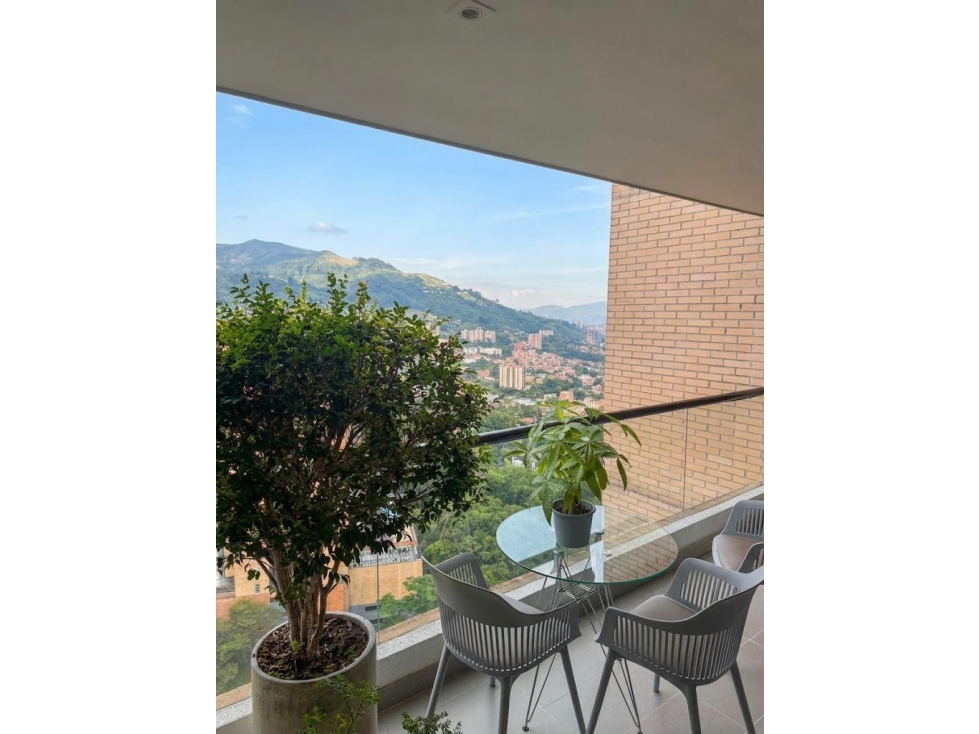 APARTAMENTO EN VENTA LOMA DE LAS BRUJAS | 105 M² | PISO ALTO