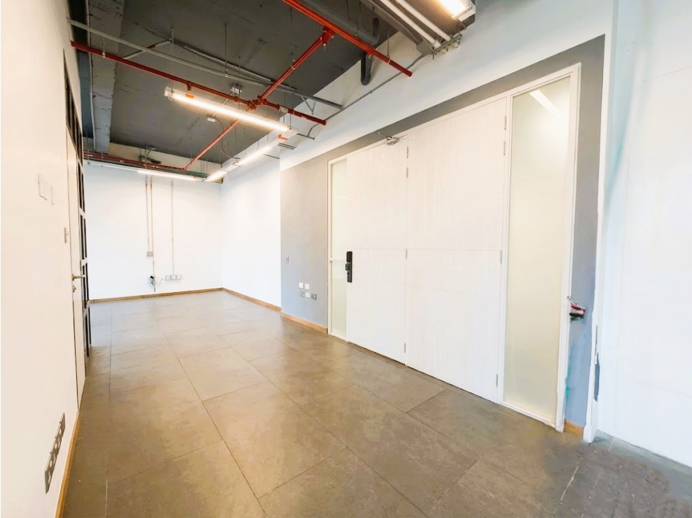 Oficina en arriendo | 114 m² con parqueaderos | El Poblado — foto 5