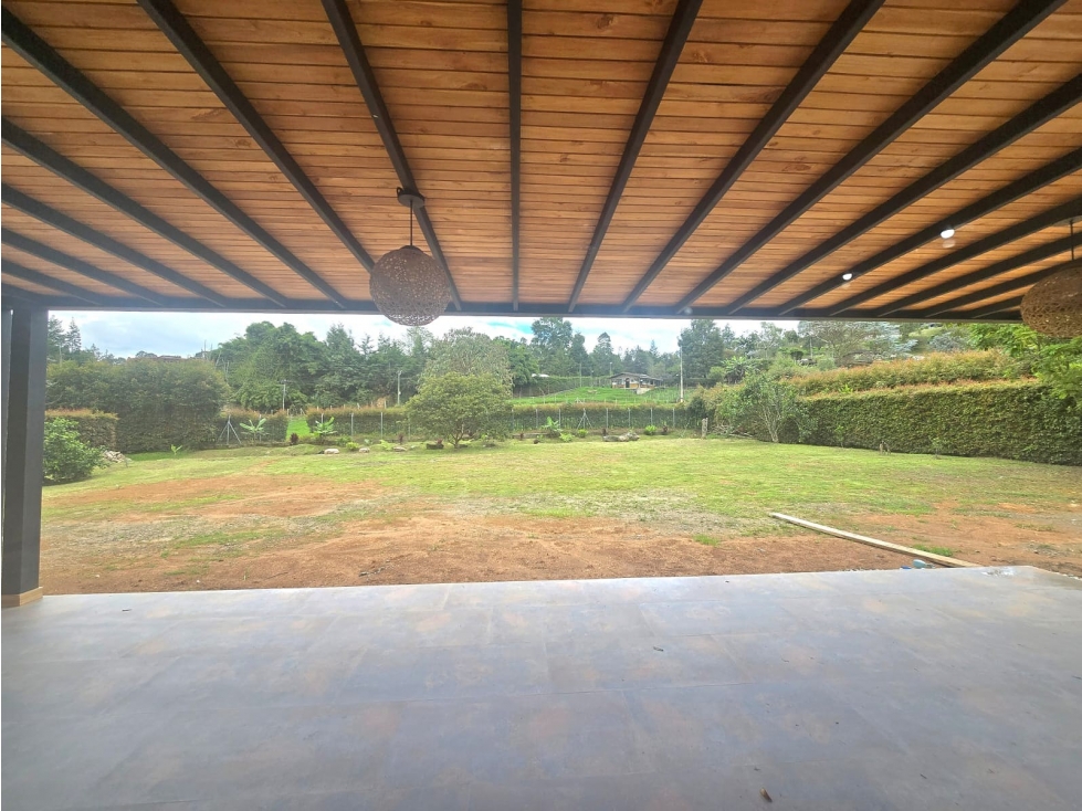 Casa campestre en venta Guarne, Vereda La Clarita — foto 2