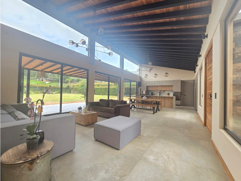 Casa campestre de lujo en arriendo | Guarne, Vereda La Clarita - 5