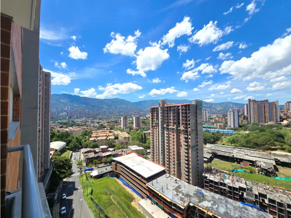 Apartamento en venta Guayabal | 3 alcobas, balcón y cuarto útil