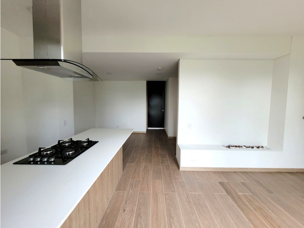 Hermosa casa de 2 niveles, moderna y con distribución inteligente — foto 2