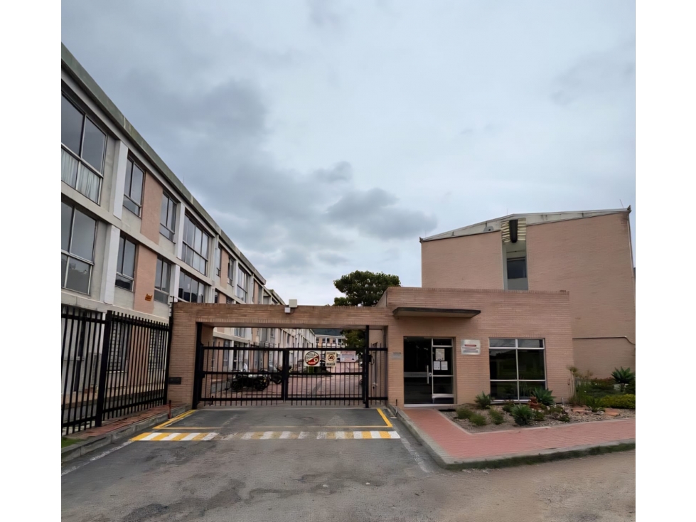 SE VENDE APARTAMENTO CONJUNTO VERDHIA - 1